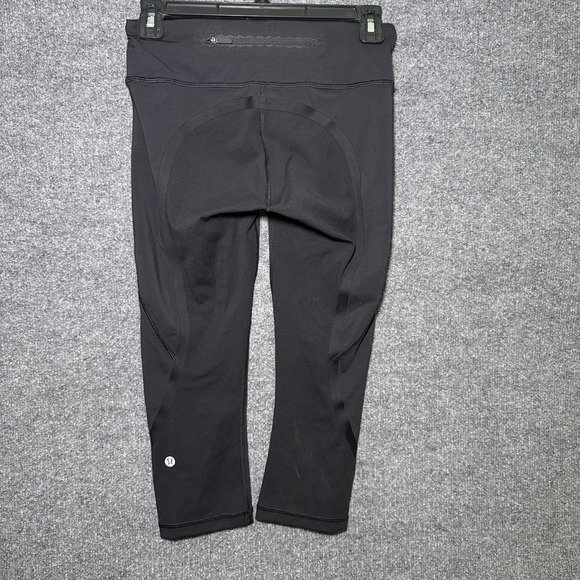 lululemon athletica Pants - Lululemon Black Capri Legging Sz 4